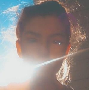 Meet your Posher, Alix